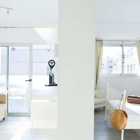 Digital Bristol El Faro - Wifi Free & Pool - 3 Persons *