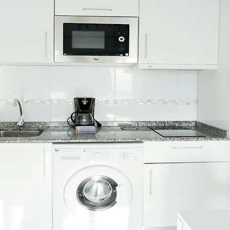 Apartment Digital Bristol El Faro - Wifi Free & Pool - 3 Persons *